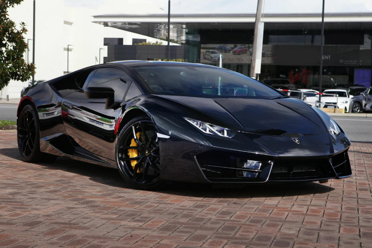Lamborghini Hurucan LP   Black