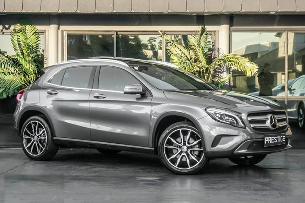 Mercedes GLA X  Grey  N