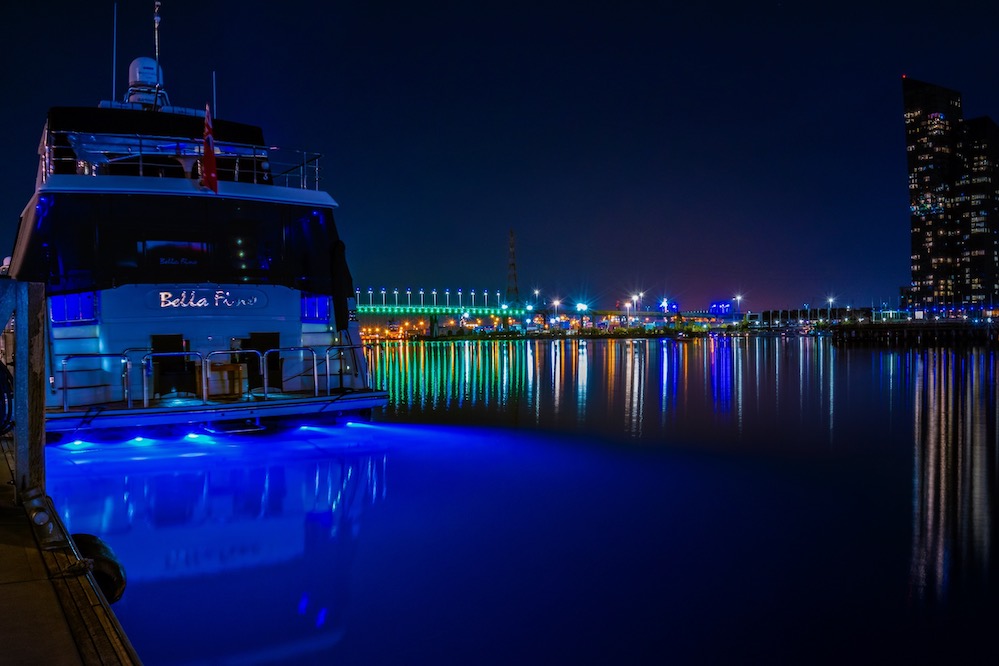 motor yacht charter brisbane