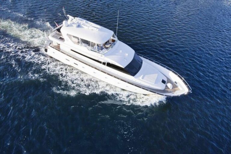 yacht hire melbourne