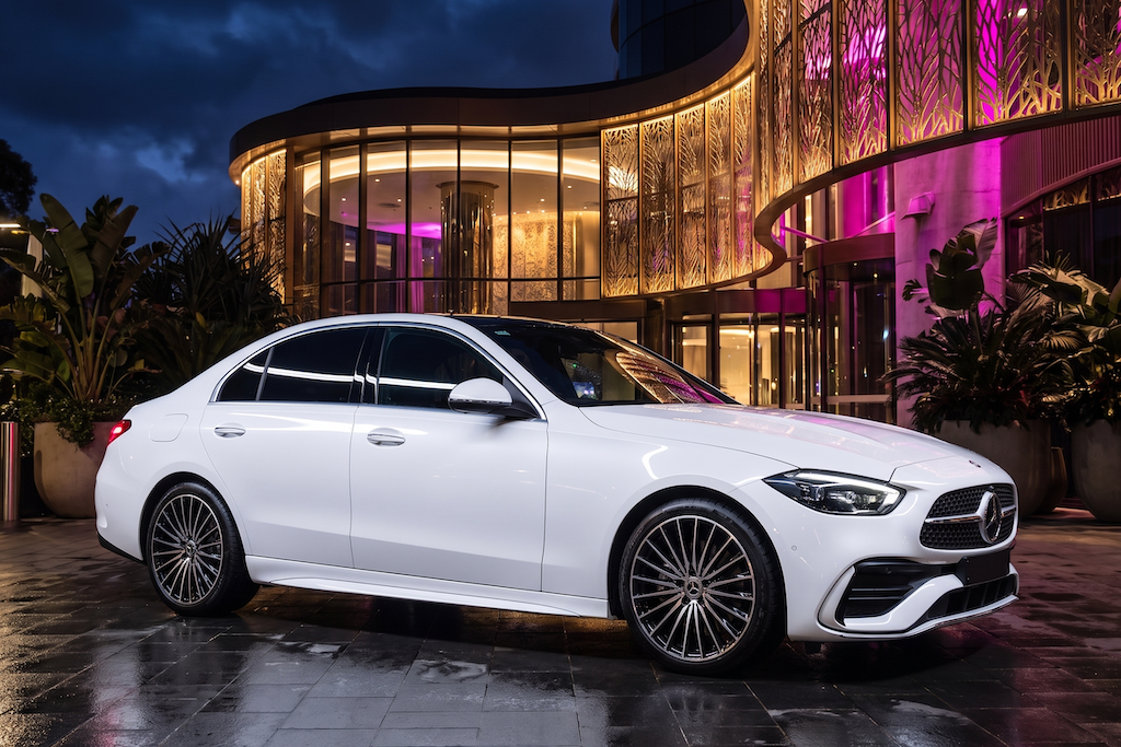 Mercedes C200 AMG  2.0L Twin Turbo V4