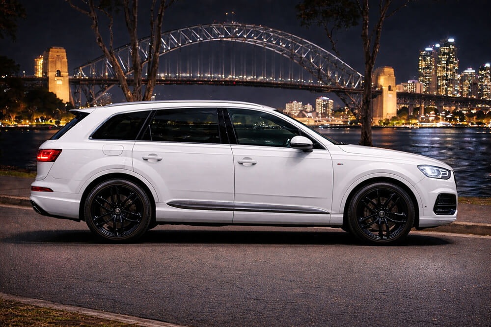 Audi Q7-Plumpton-Car-Hire-03