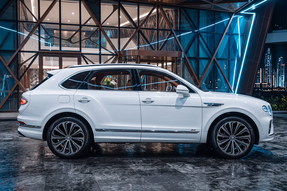 Bentley-Bentayga-SUV-Car-Hire-Southport-02